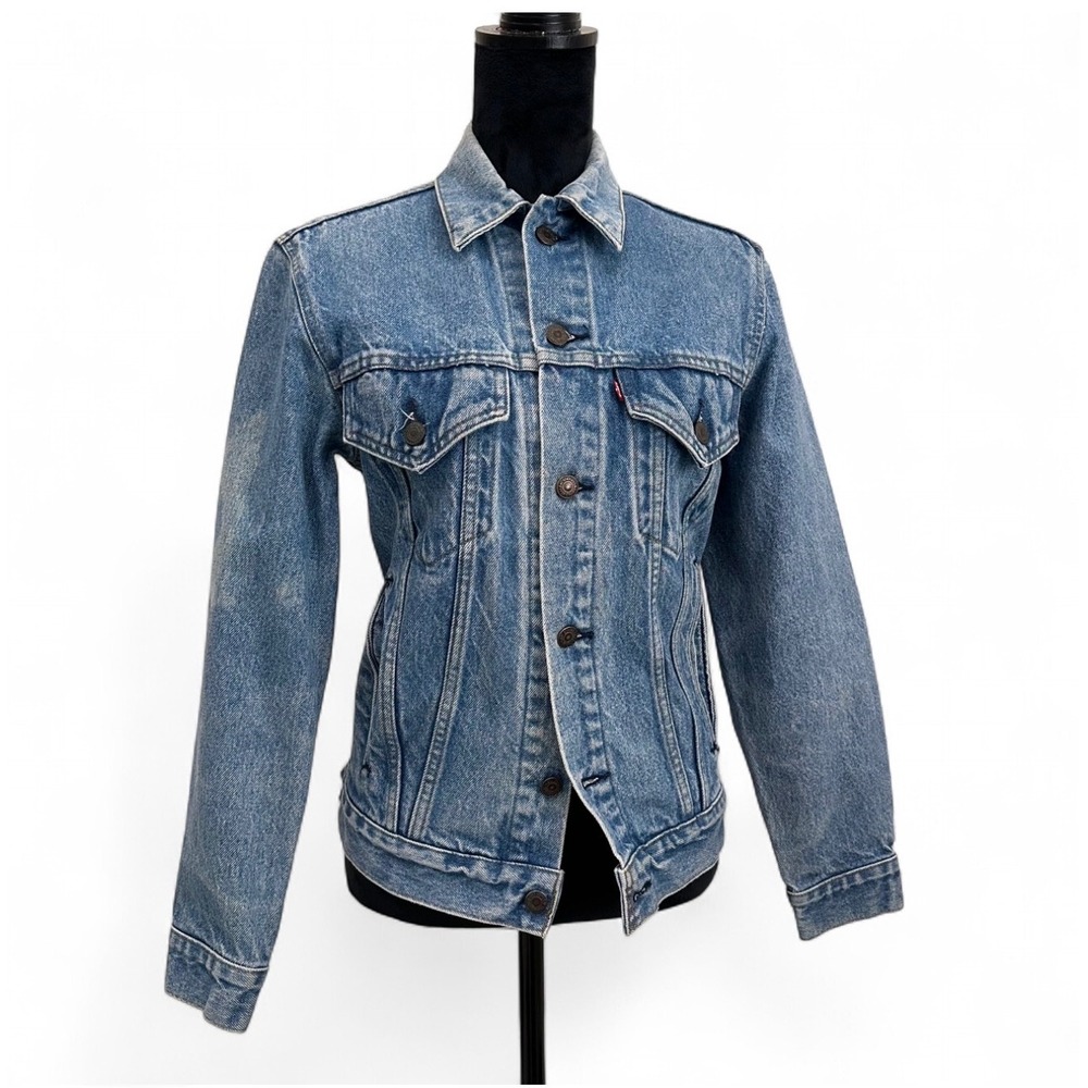 Vintage 80's Levi's Denim Trucker Jacket Faded Made In USA 70506-0214 36R